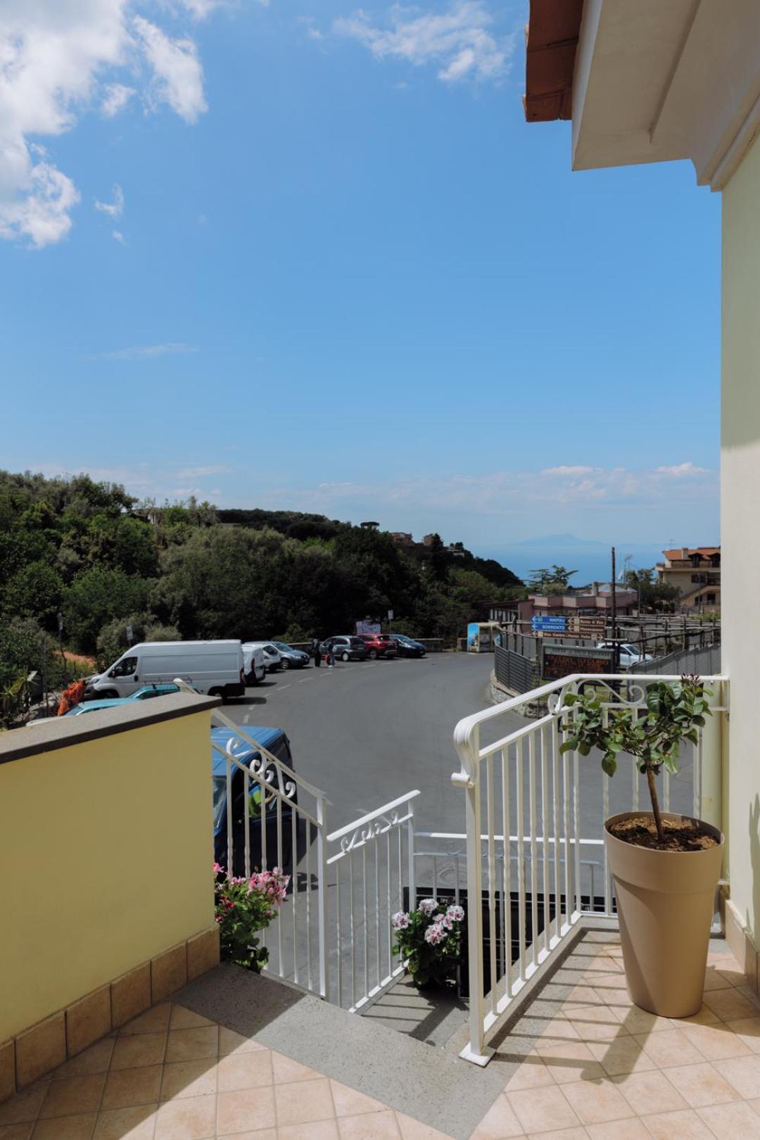 Modianus Suite Vico Equense Exterior photo